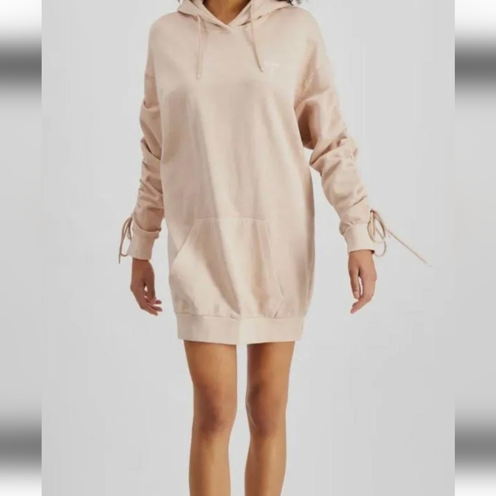 NWT Women's OVERSIZED Guess sweatshirt dress